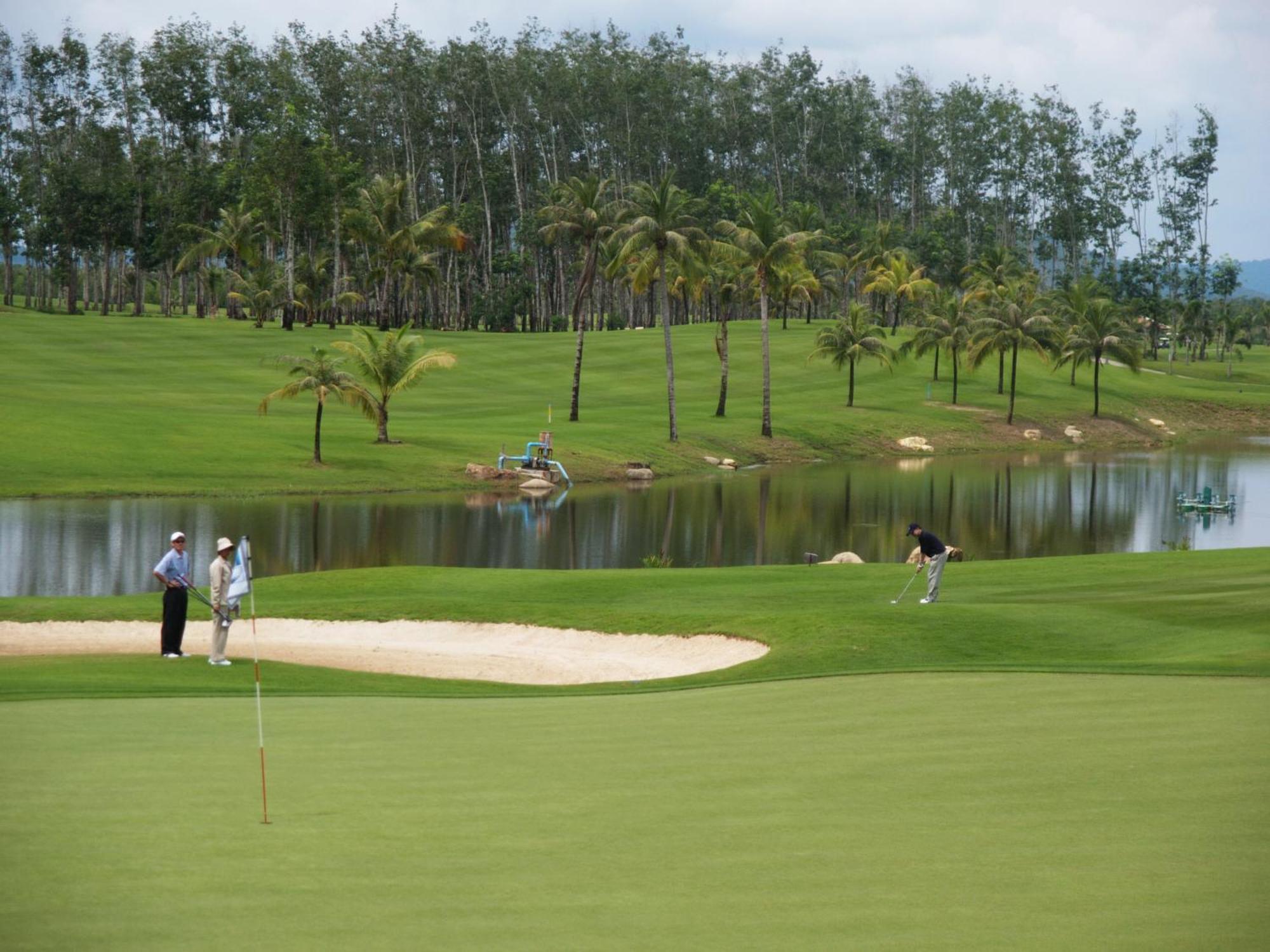 Mission Hills Phuket Golf Resort-Sha Extra Plus Por Bay Exteriör bild