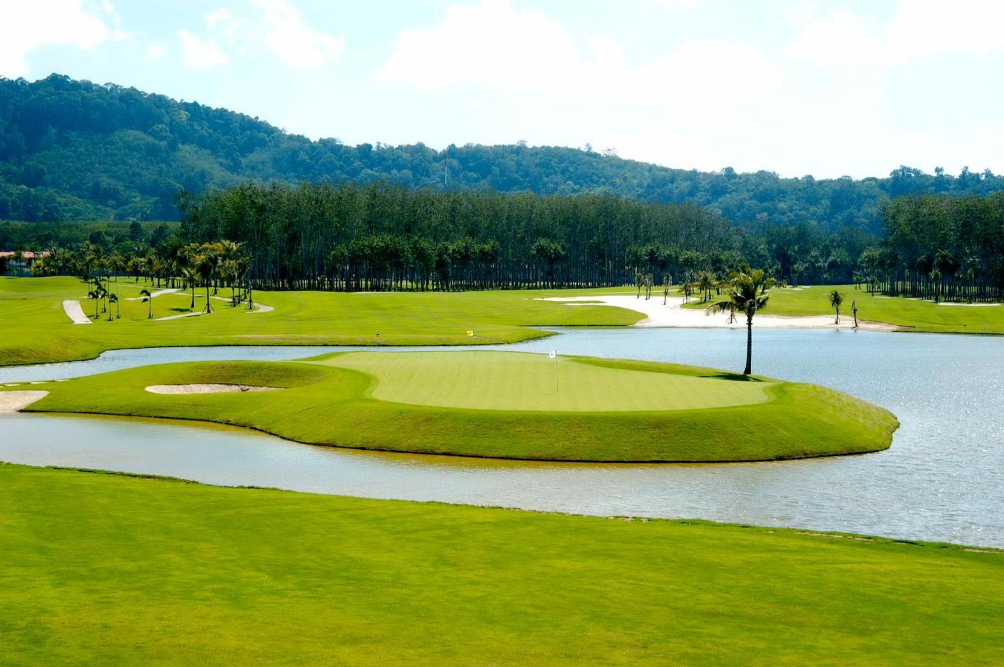 Mission Hills Phuket Golf Resort-Sha Extra Plus Por Bay Exteriör bild